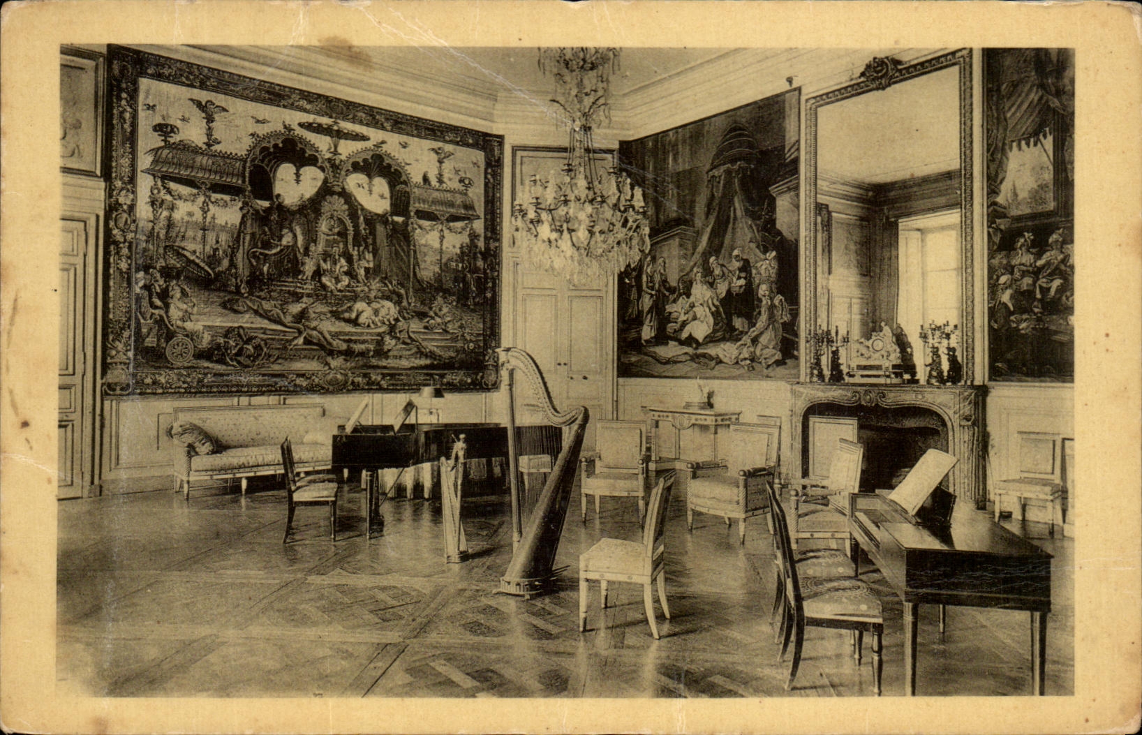 CPA Chateau De Compiegne Salon De Musique Tapisseries Des Gobelins Et de Beauvais