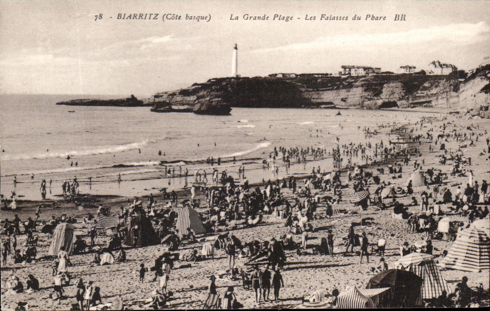 CPA Biarritz La Grande Plage et le Falaises du Phare