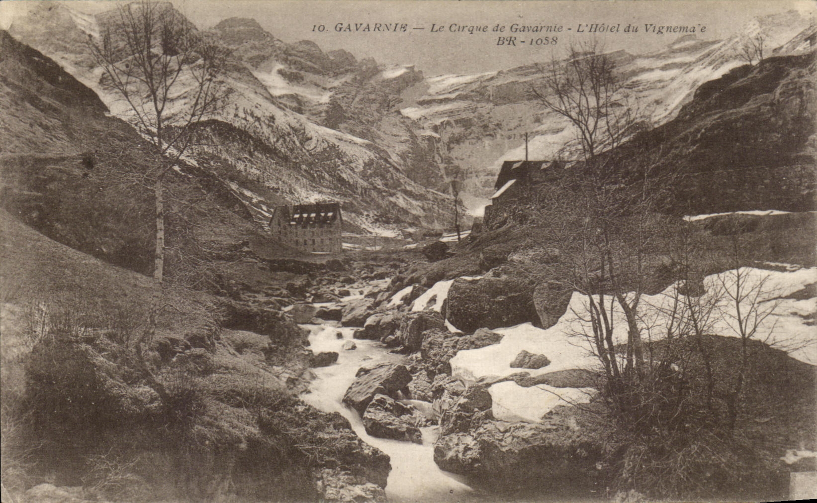 CPA Gavarnie Le Cirque de Gavarnte L'Hotel du Vignemle