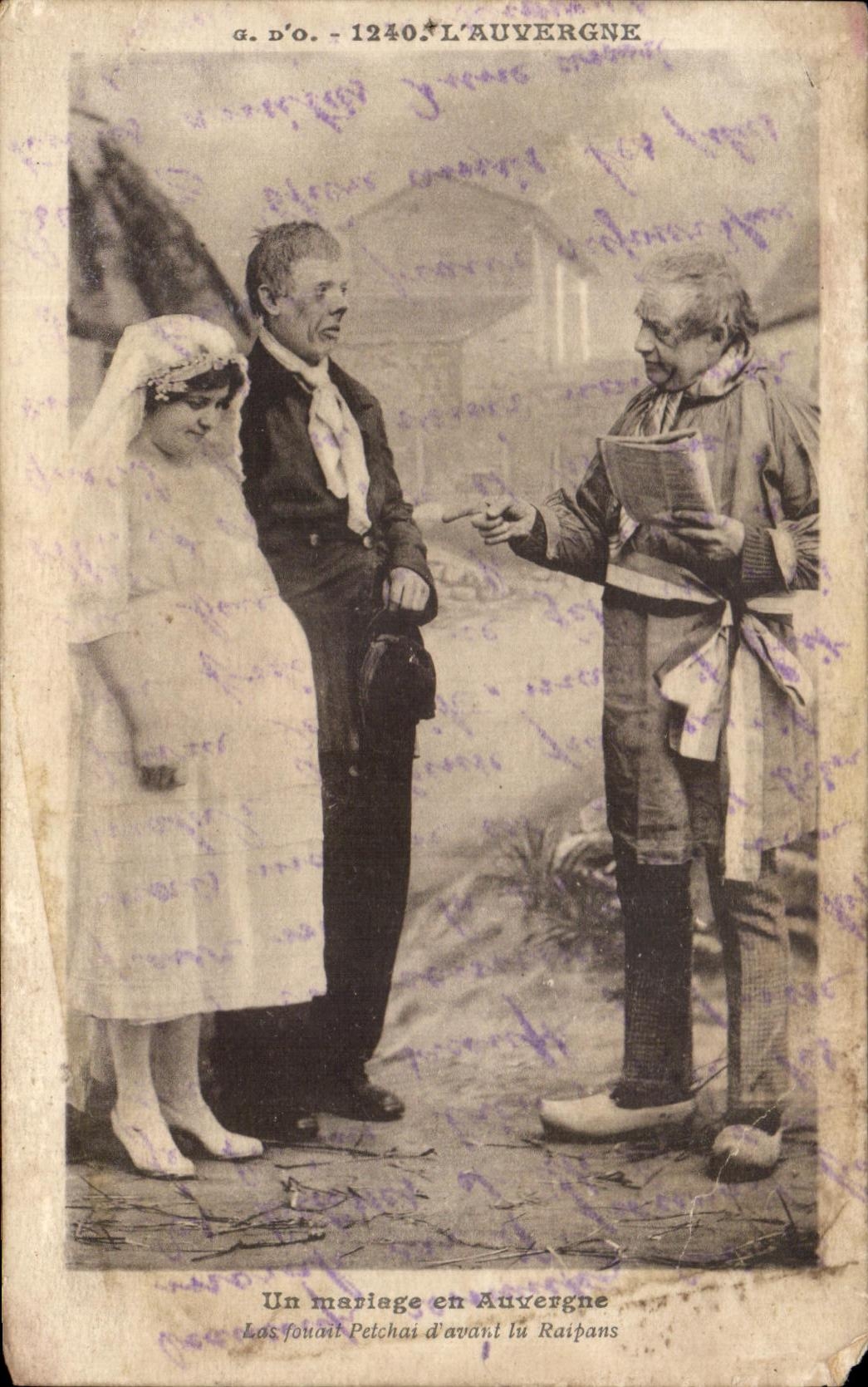 CPA L'Auvergne Un mariage en Auvergne
