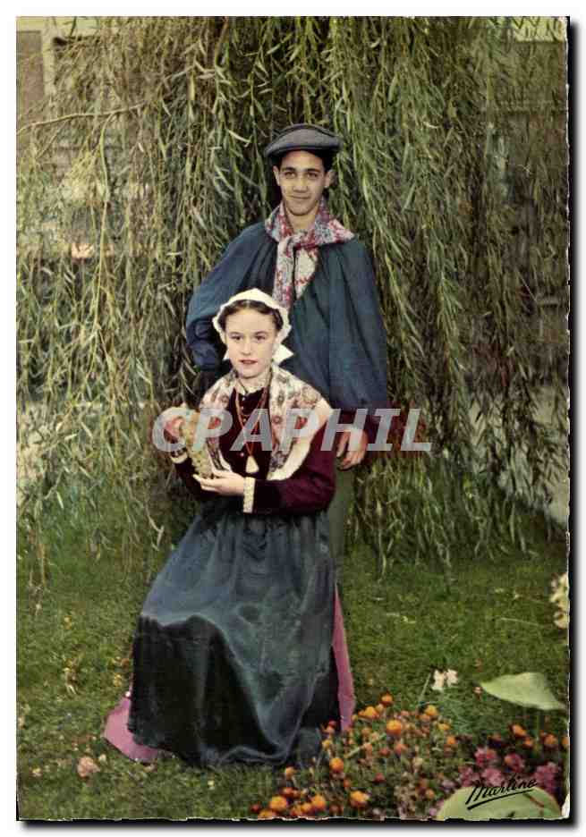 CPM Touraine Jeunes Tourangeoux Folklore Costume