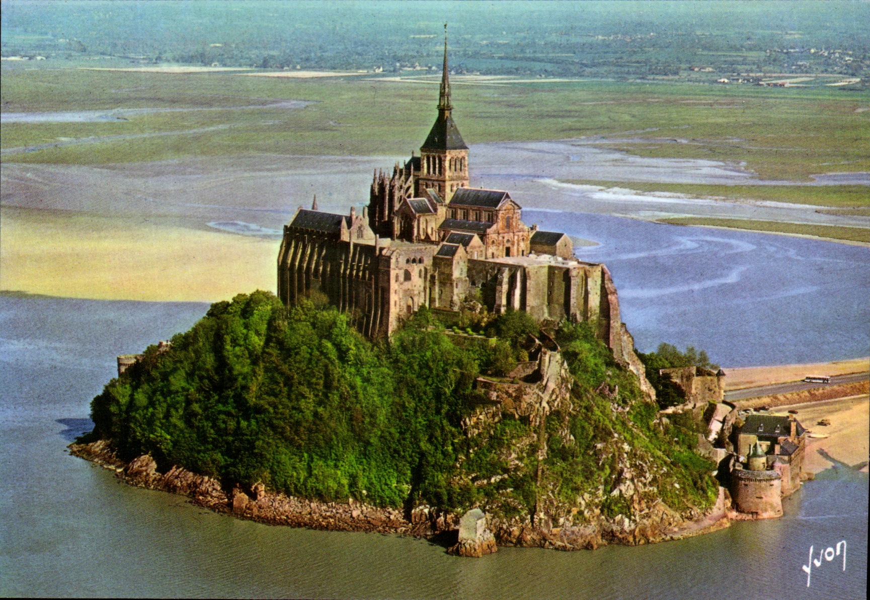 Mont Saint-Michel — vue aérienne face nord-ouest — Éditions d'art Yvon