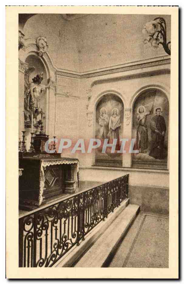 La Chapelle des Carmélites de Lisieux — Autel Saint Michel et fresque des saints préférés de S. Thérèse — Éditeur non visible