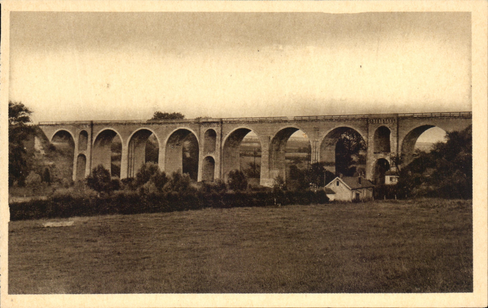 CPA Environs du Cateau Pont de St Benin
