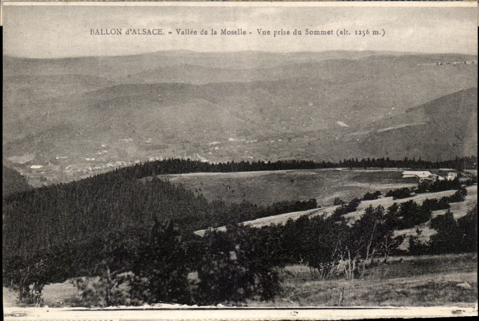 Ballon d'Alsace — Vallée de la Moselle — Vue prise du Sommet (alt. 1256 m.)