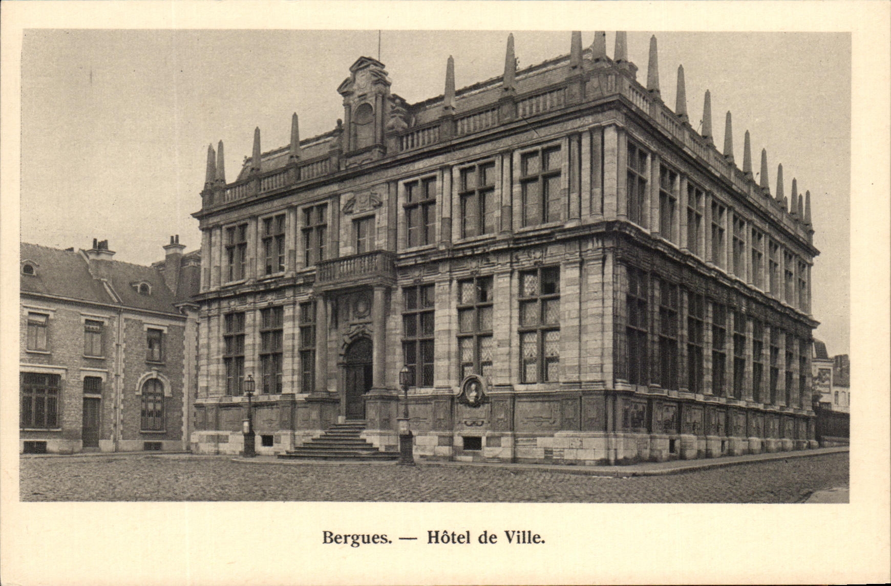 CPA Bergues Hotel De Ville