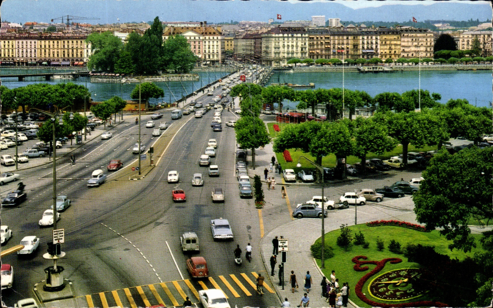 Genève — vue aérienne de la place de la Paix et du lac — Carrefour Général Guisan