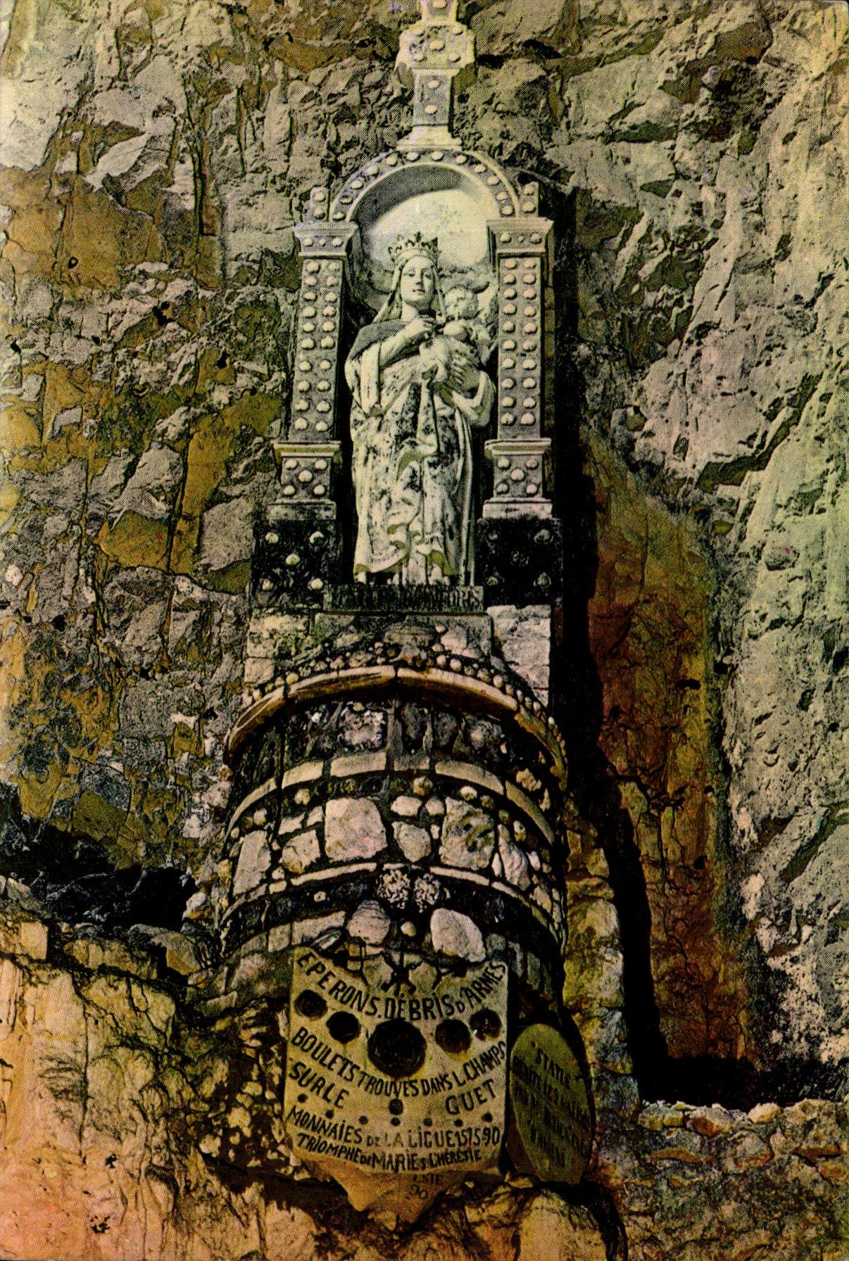 CPSM Les Grottes Historiques de Naours Bis La Vierge de la Rotonde