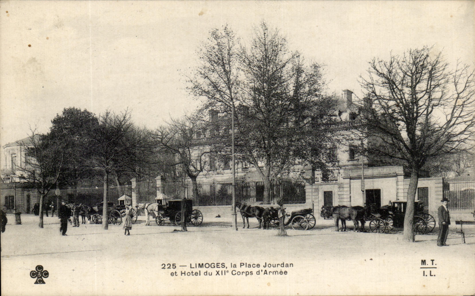CPA Limoges la Place Jourdan Et Hotel du 12eme corps d'Armee Militaria