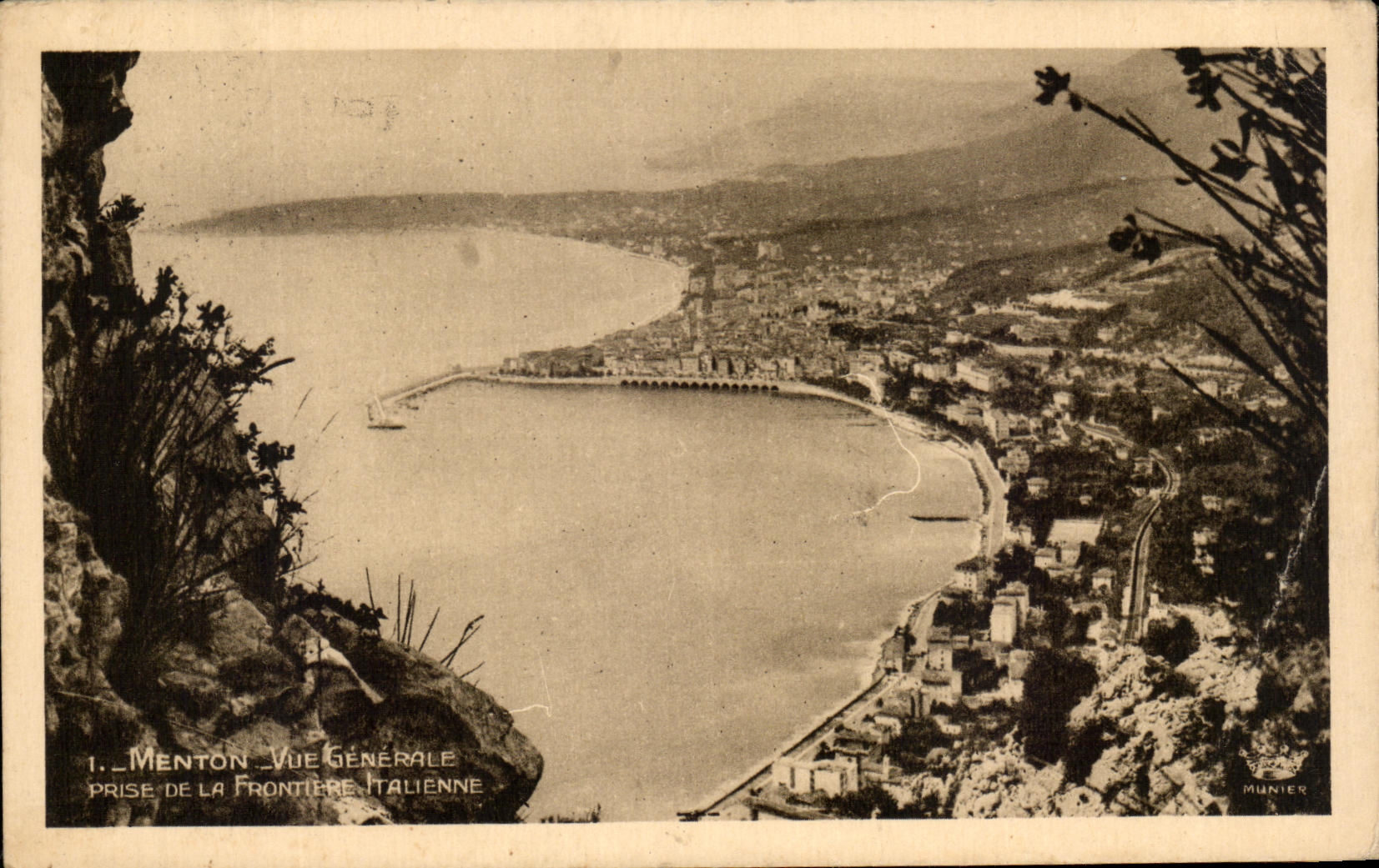 CPA Menton Vue Generale Prise De la Frontiere Italienne