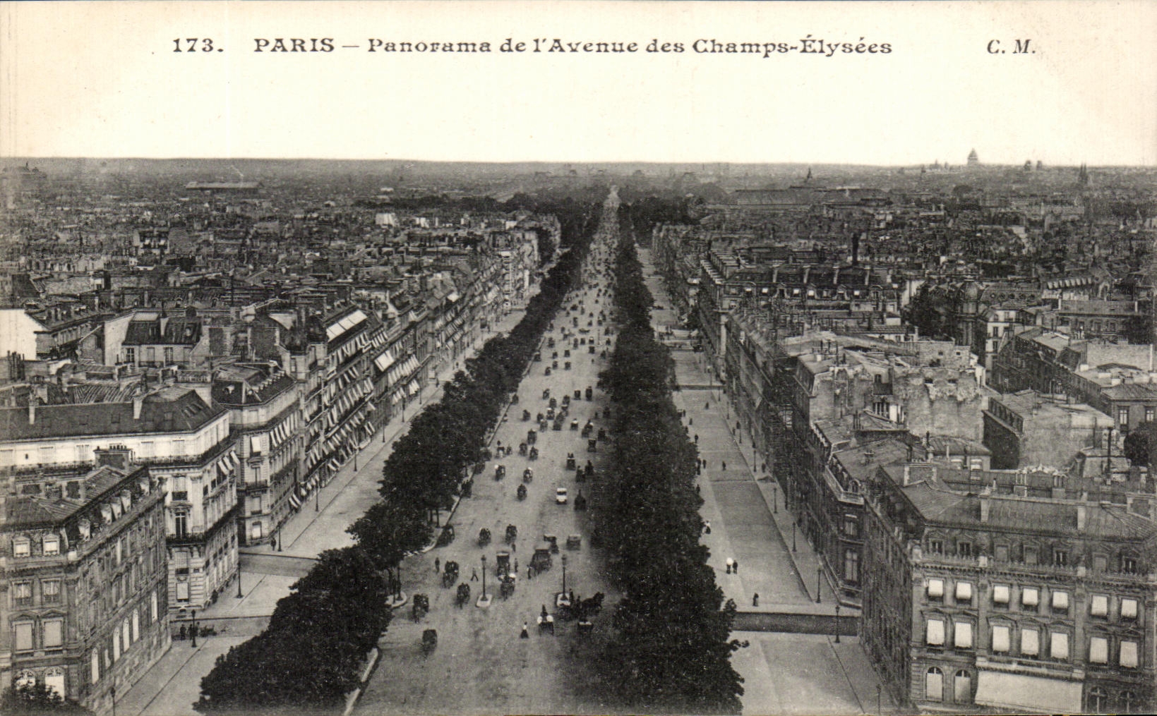 CPA Paris Panorama de l'Avenue des Champs Elysees