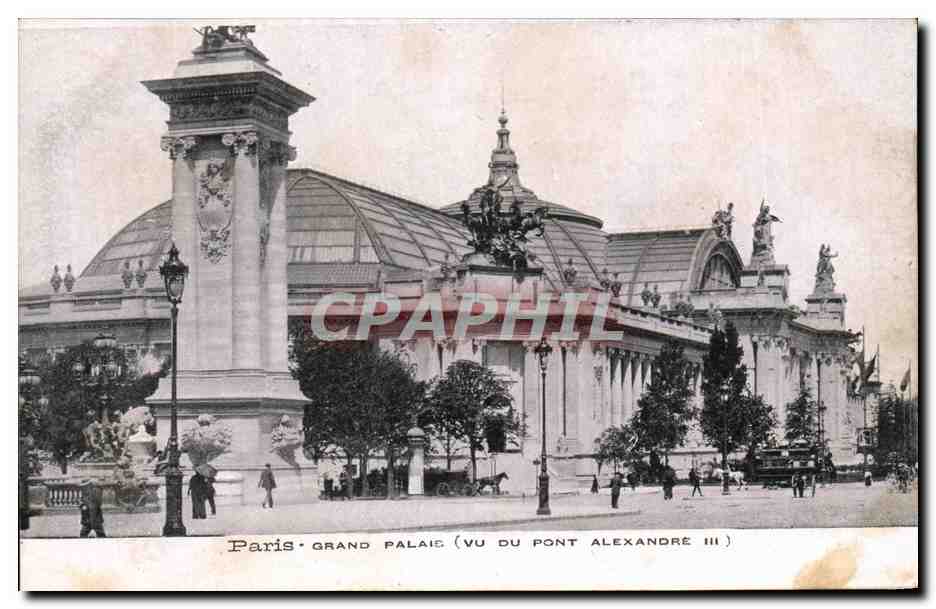 CPA Paris Grand Palais Vu du pont Alexandre III