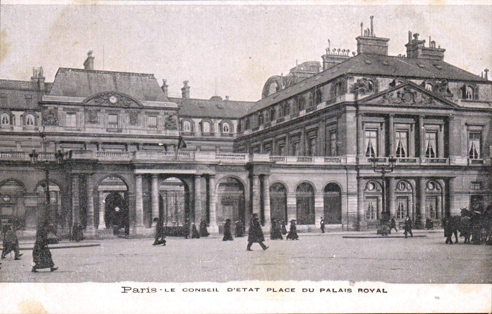 CPA Paris Le Conseil D'etat Place Du Palais Royal