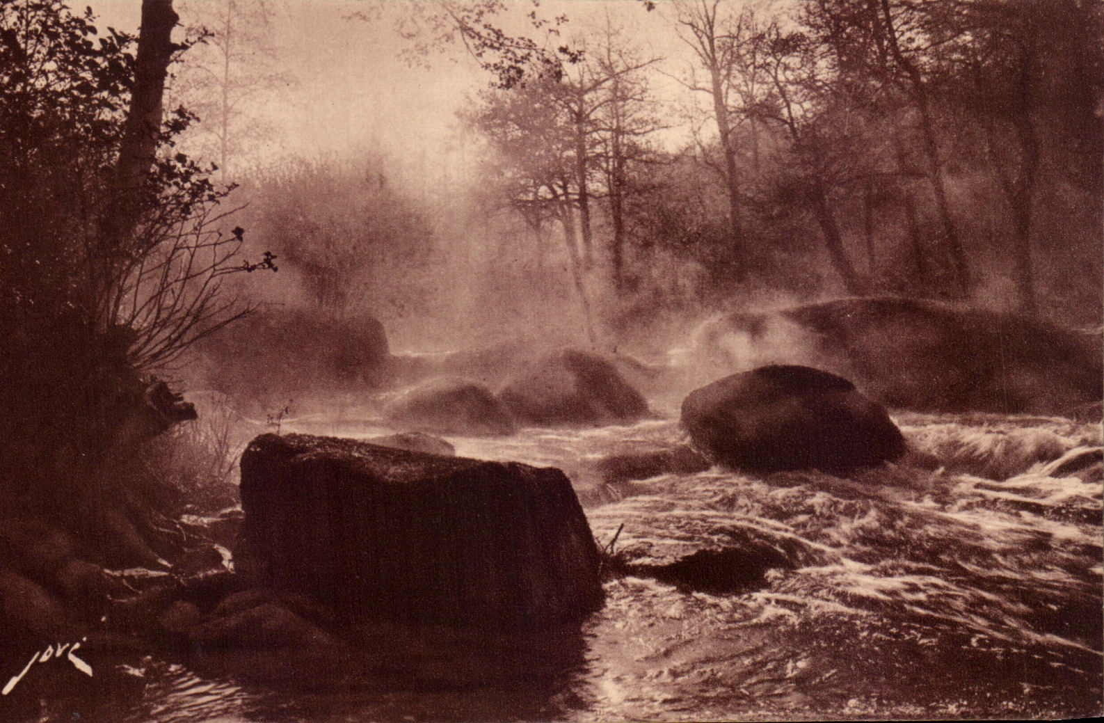 Rivière en forêt — vapeur — Jové, Pau (B.P.)