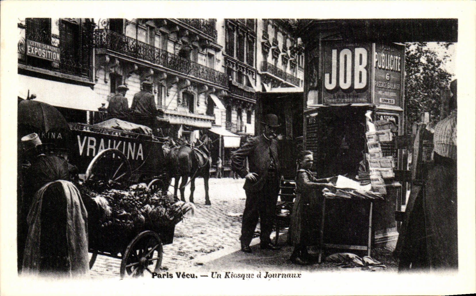 REPRO Paris Vecu Un Kiosque a Journaux