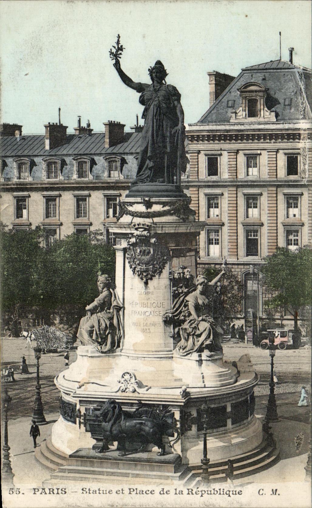 CPA Paris Statue et Place de la Republique Lion