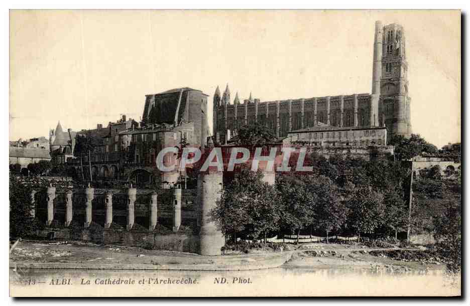 CPA Albi La cathedrale et l'Archeveche