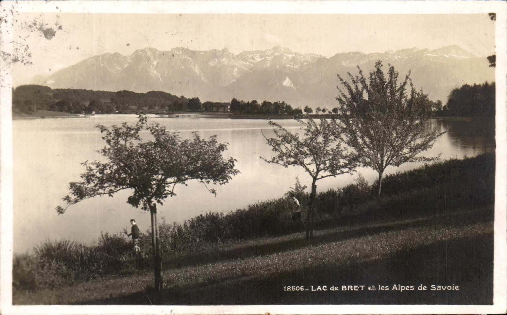 CPA Lac De Bret Et Les Alpes De Savoie