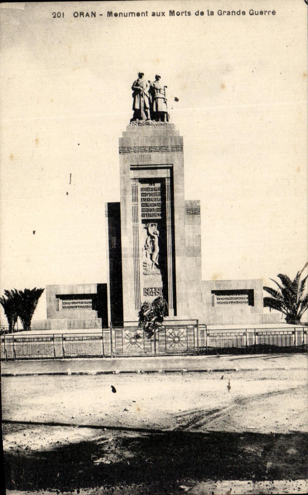 CPA Oran Monument Aux Morts De La Grande Guerre Algerie