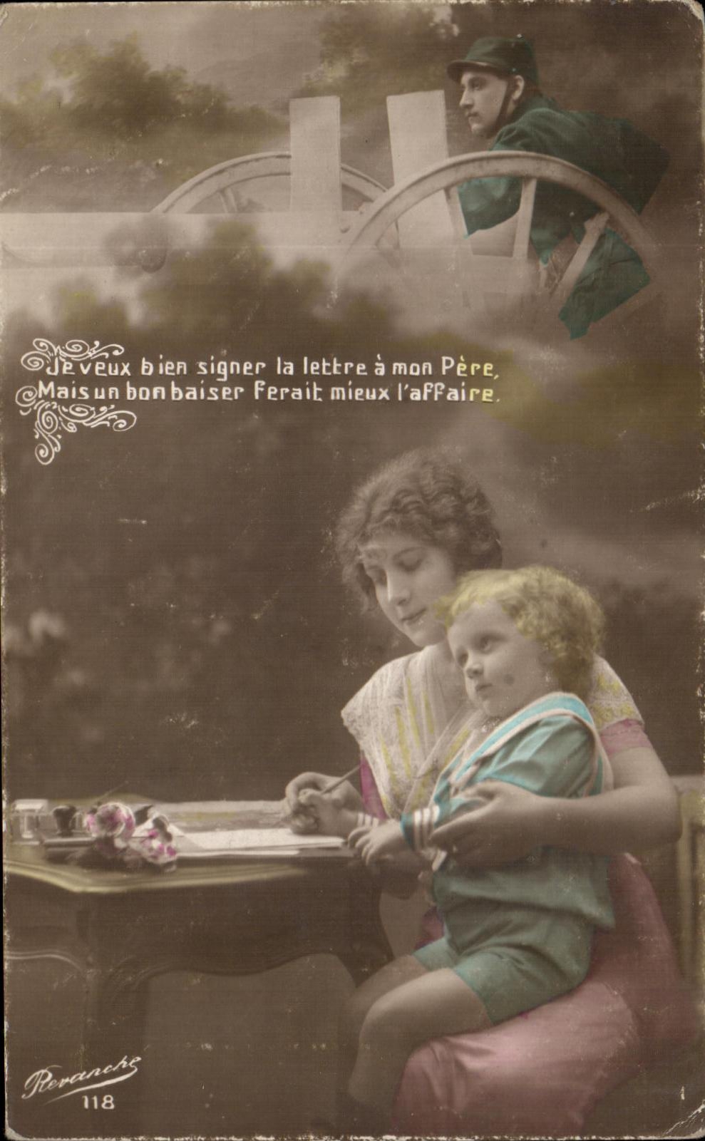CPA Femme et enfant Militaria 