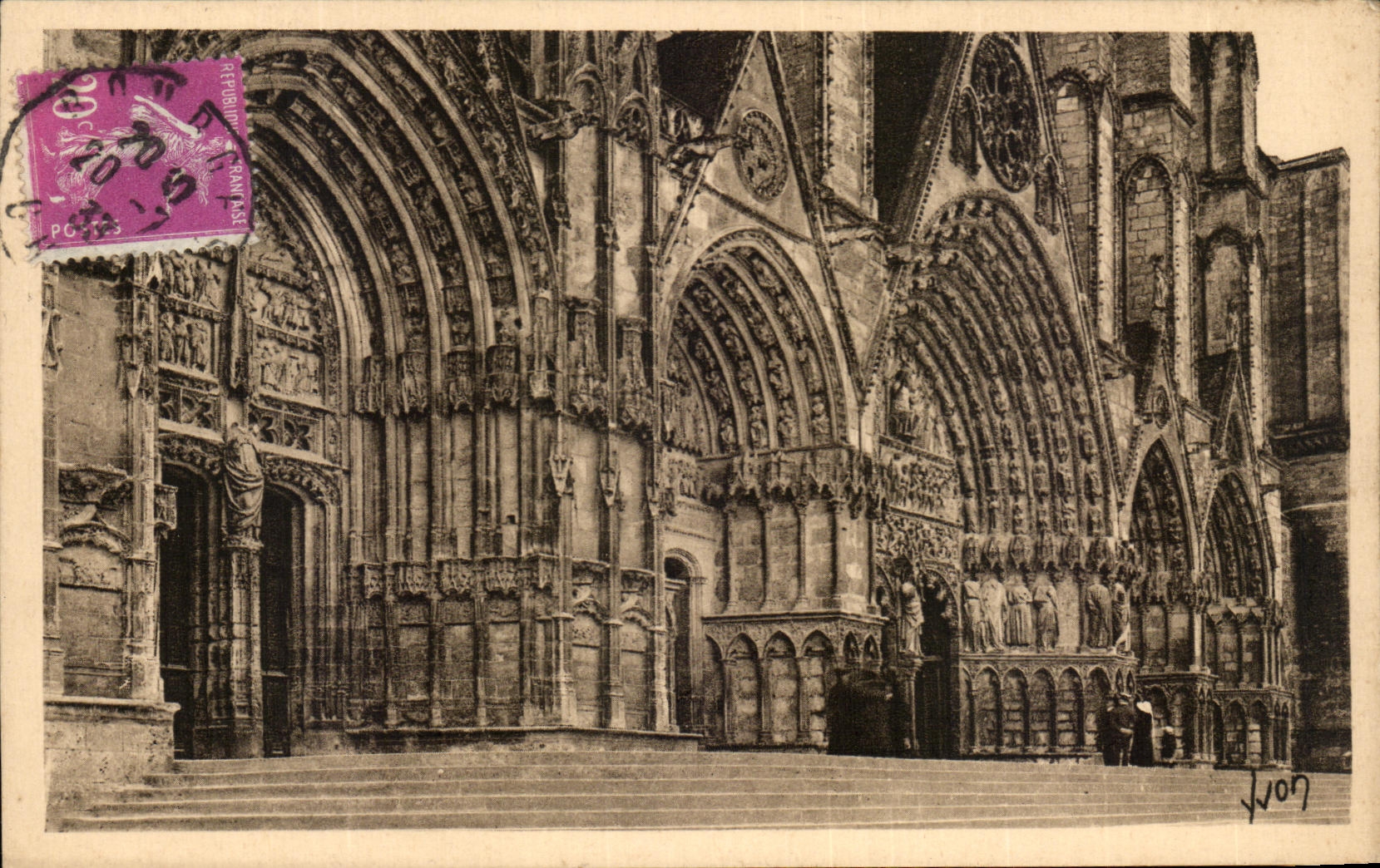 CPA La Douce France Bourges La Cathedrale Detail De La Facade