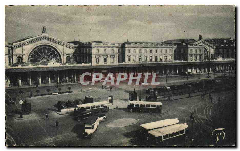 CPA Paris Et Ses Merveilles Gare De l'Est