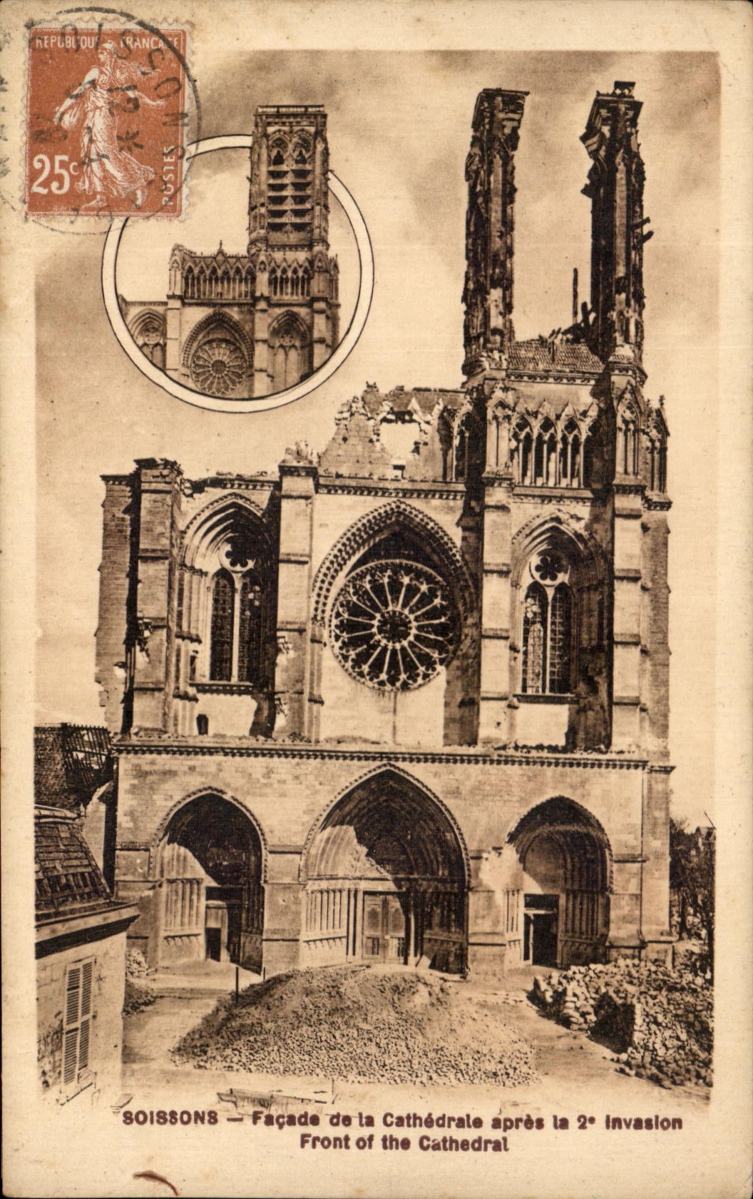 CPA Soissons Facade de la Cathedrale apres la 2eme invasion Militaria 