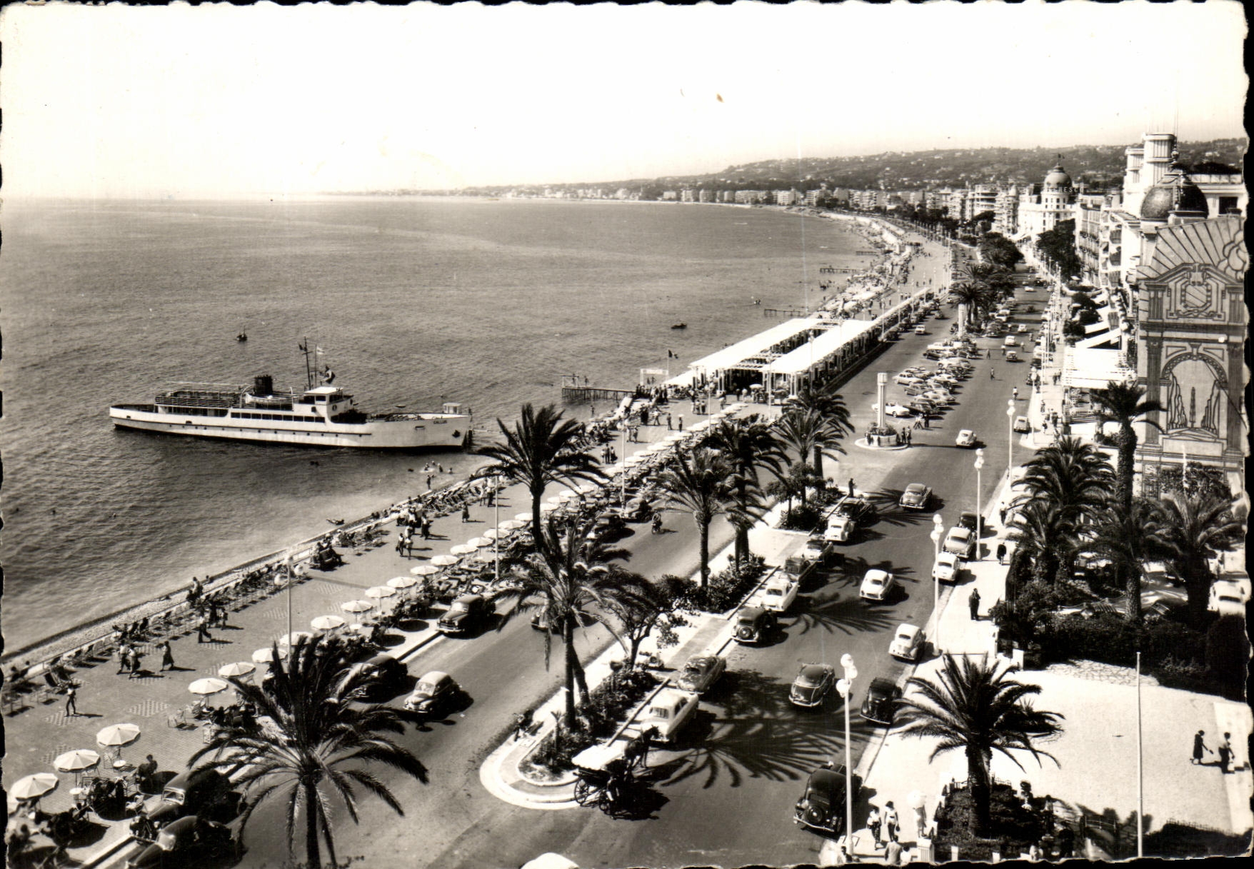 CPSM La Cote D'Azur Nice la Promenade des Auglais Bateau