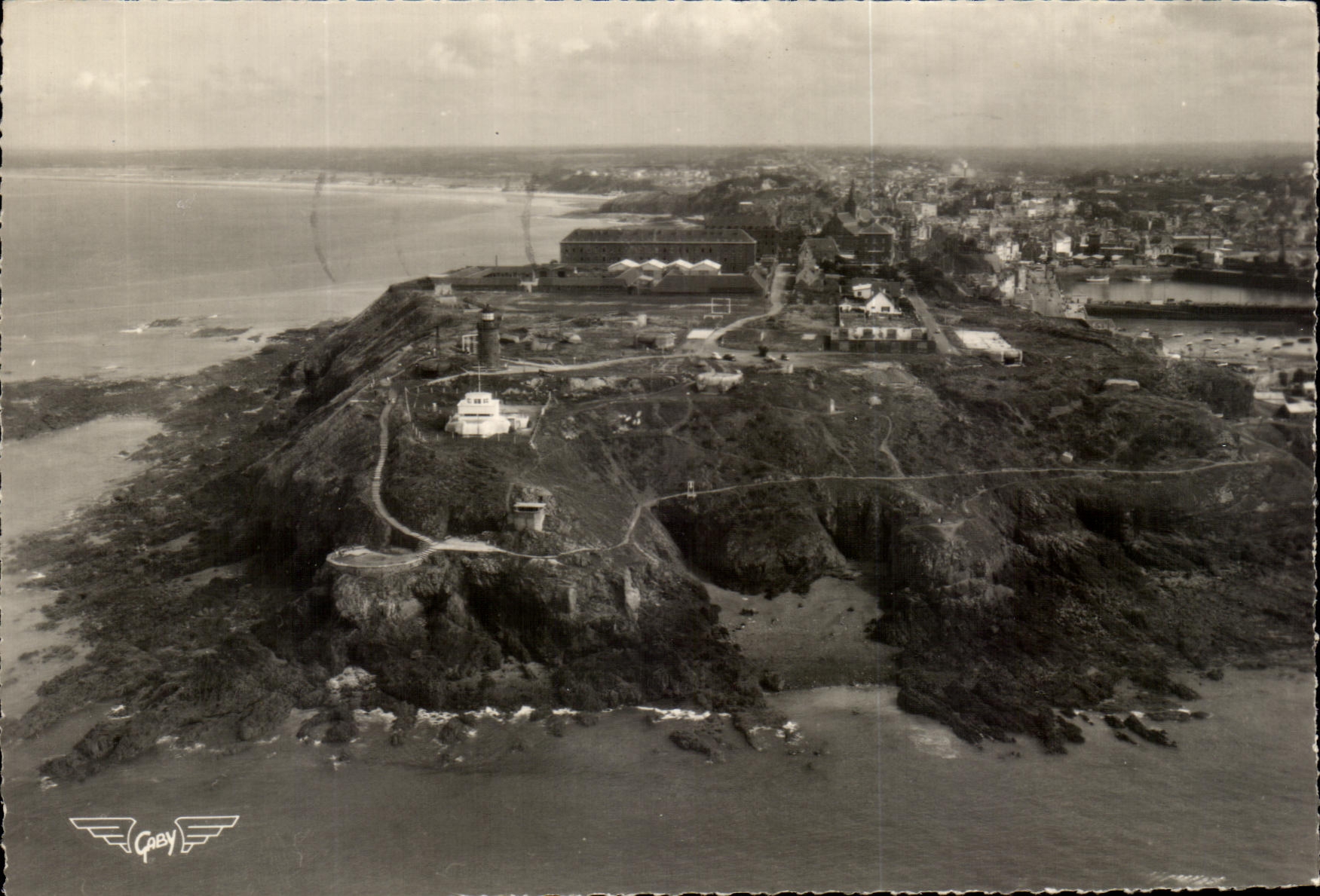 CPSM La France Vue Du Ciel Granville La Pointe du Roc Le phare et les casernes