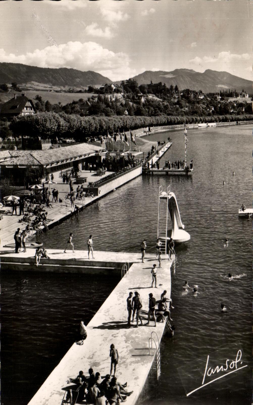 Thonon-les-Bains — La Plage et le Mont Forchat — Éditions Photographiques D'Evian