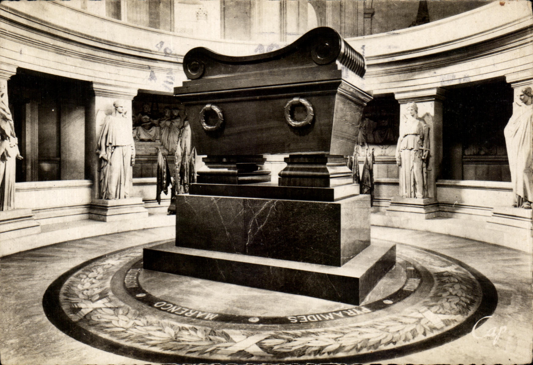 CPSM Paris Tombeau de Napoleon 1er Invalides