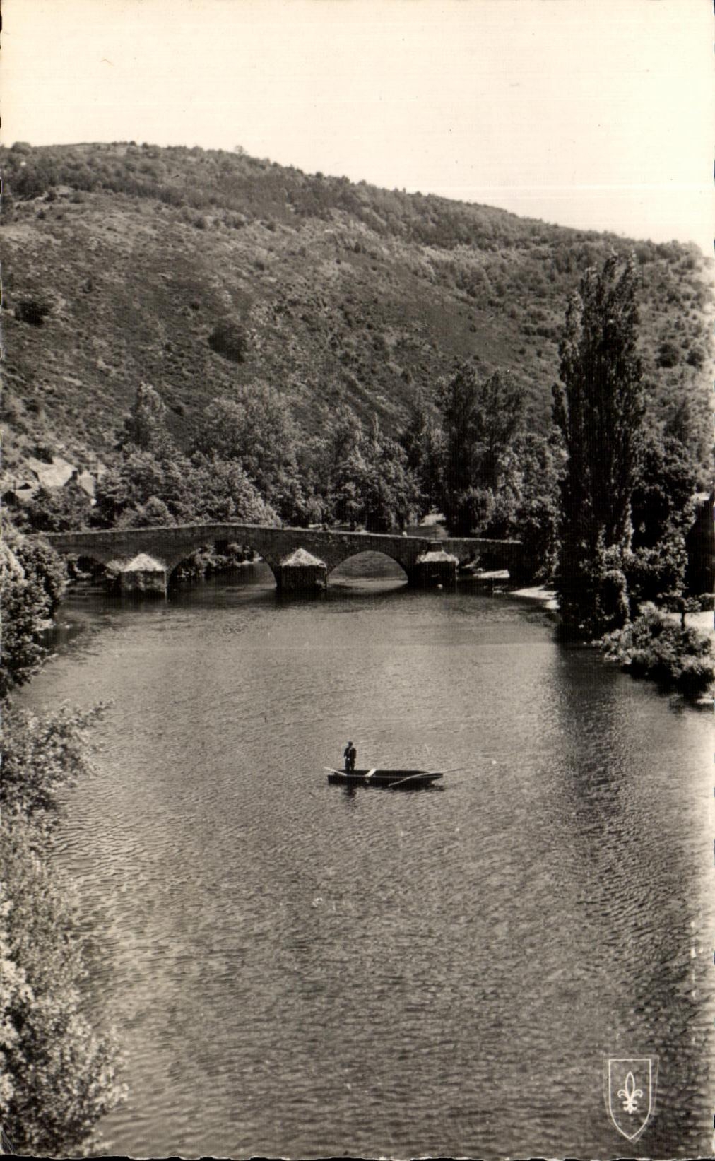 The Old Bridge of Menat — Picturesque Valley of the Sioule — Éditions du LY S