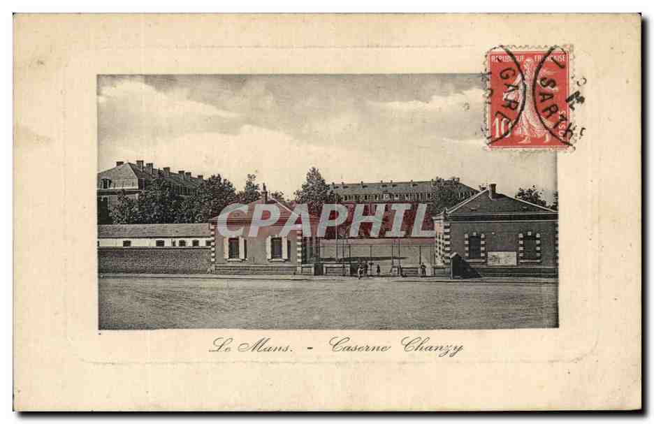 CPA Le Mans Caserne Chanzy Militaria
