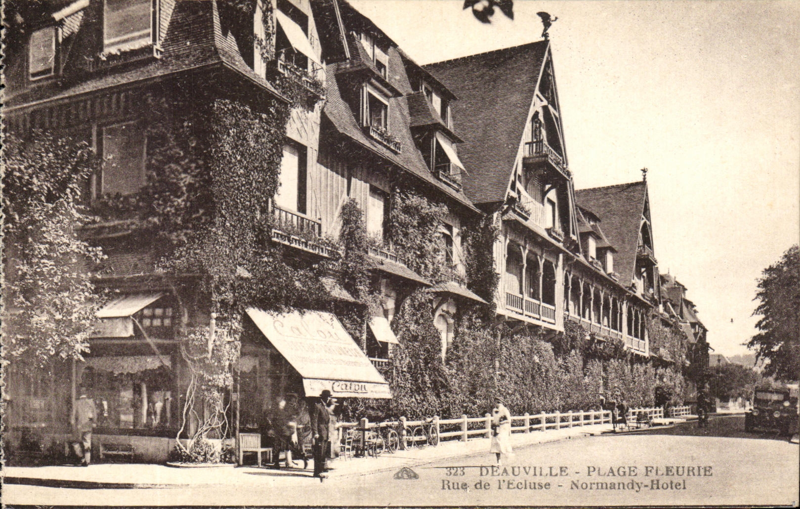Deauville - Blühende Strände - Rue de l'Écluse - Normandy-Hotel