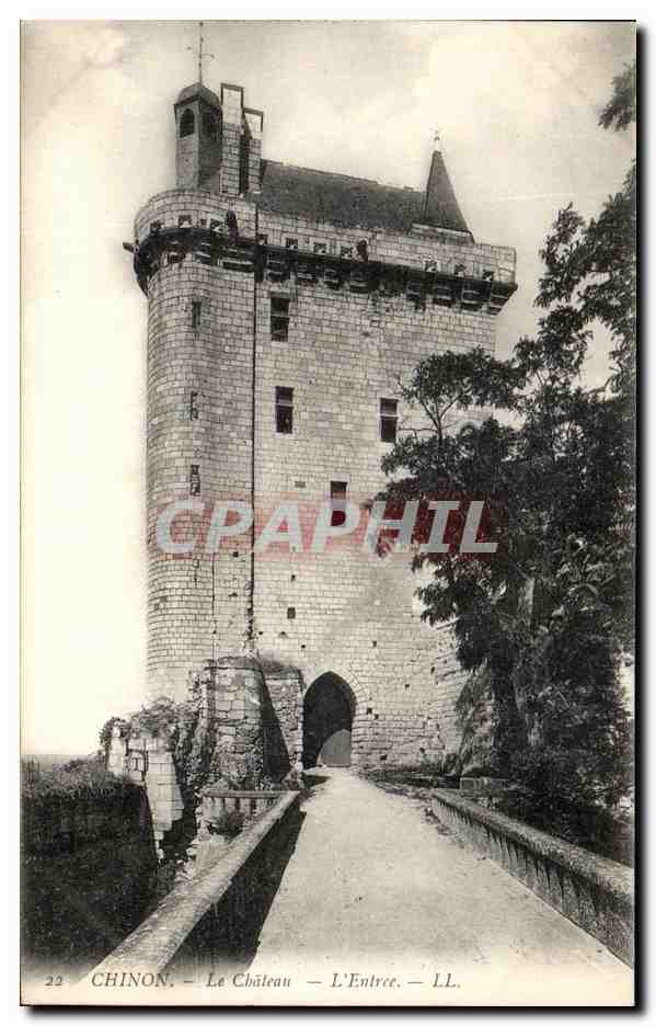 CPA Chinon Le Chateau L'Entree