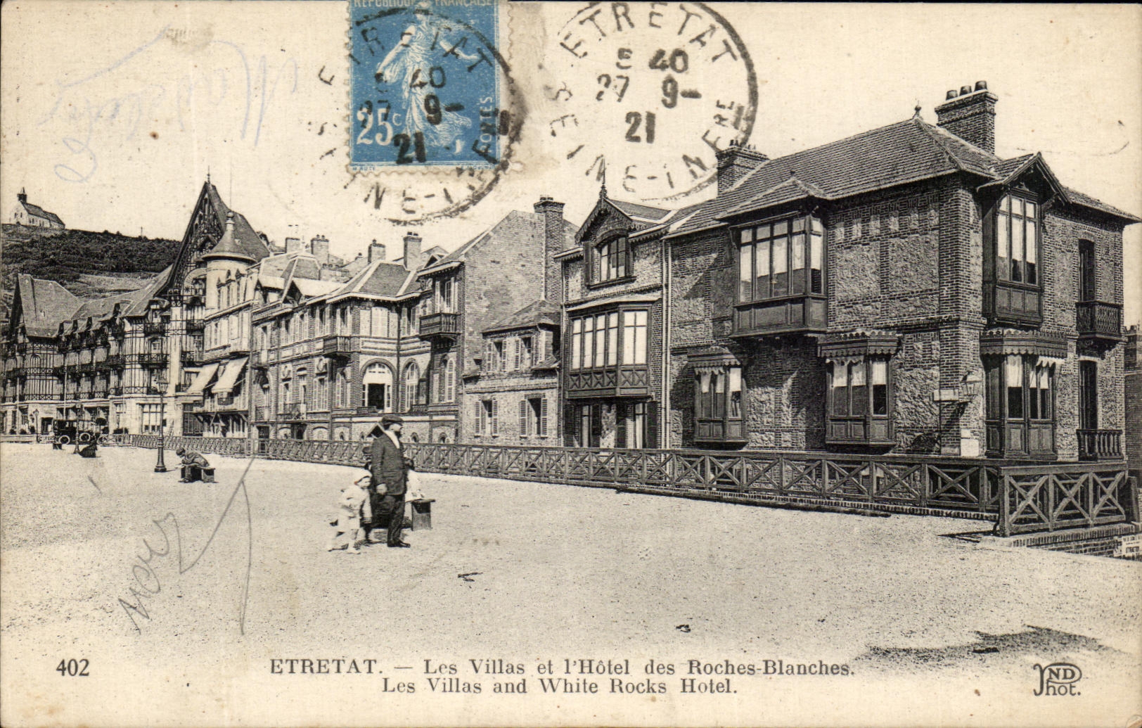 CPA Etretat Les Villas Et l'Hotel Des Roches blanches Les Villas And White Rocks Hotel