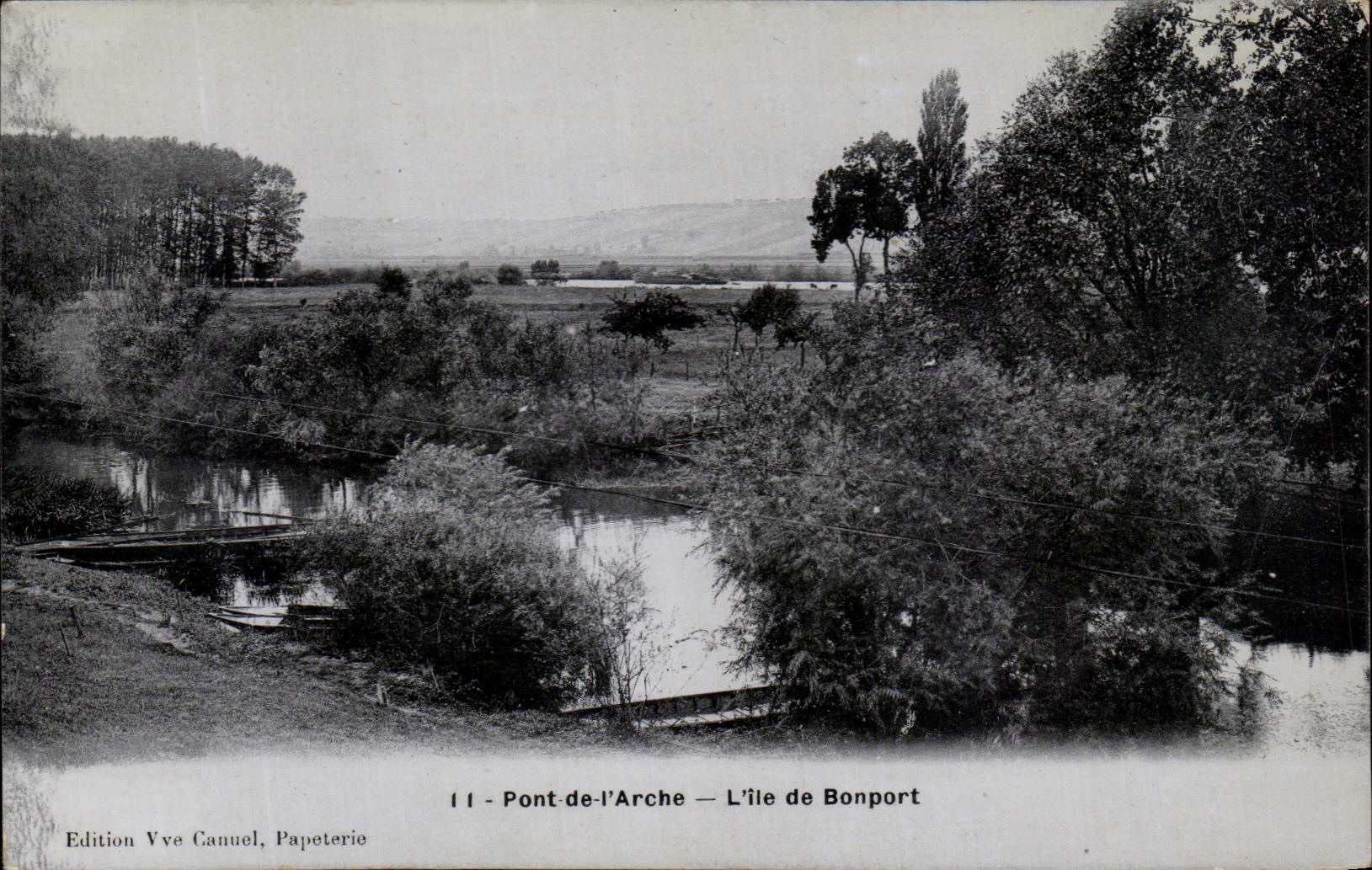 CPA Pont de l'Arche L'Ile de Bonport