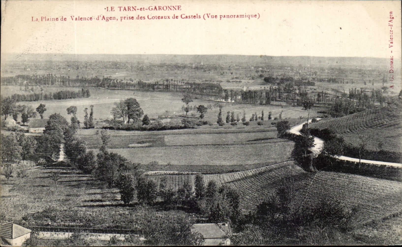CPA Le Tarn Et Garonne La Plaine de Valence d'Agen prise des coteaux de Castels