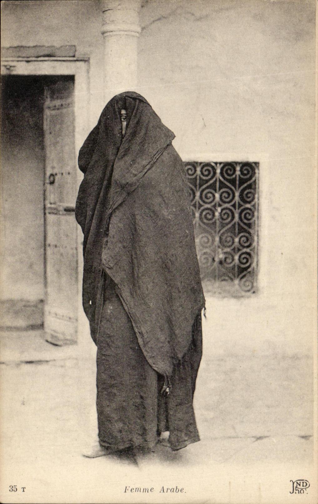 CPA Femme Arabe Algerie 