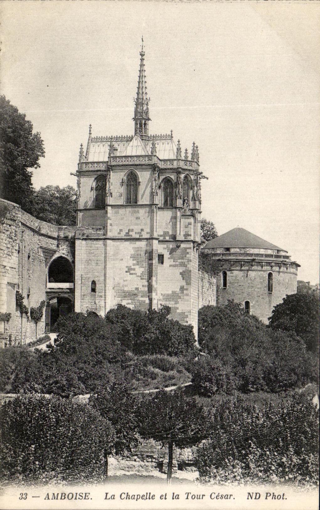 CPA Amboise La Chapelle Et La Tour Cesar
