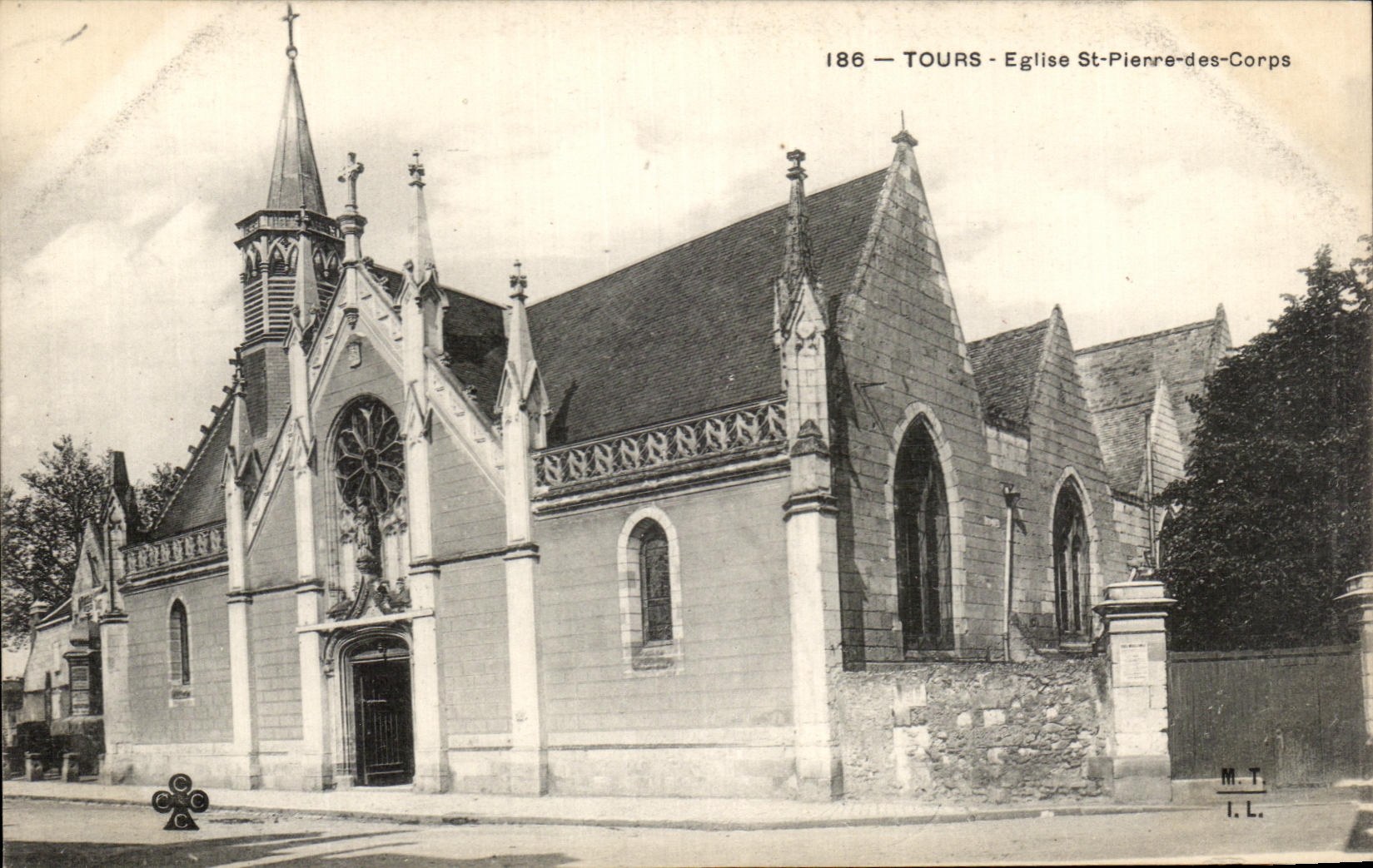 CPA Tours Eglise St Pierre Des Corps