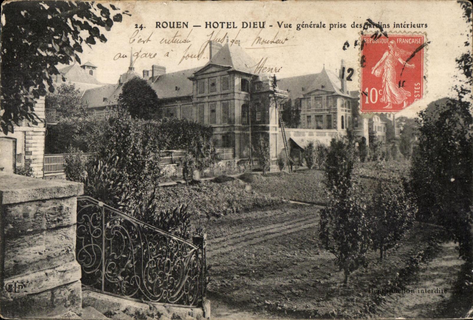 CPA Rouen Hotel Dieu Vue generale prise des interieurs