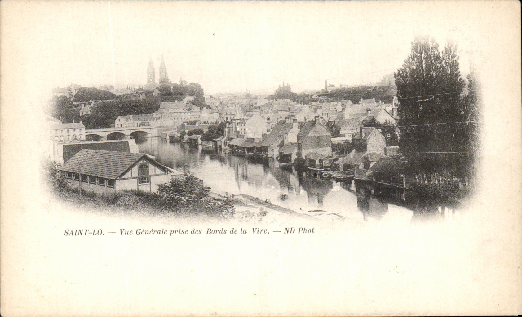 SAINT-LO — Vue Générale prise des Bords de la Vire — ND Phot