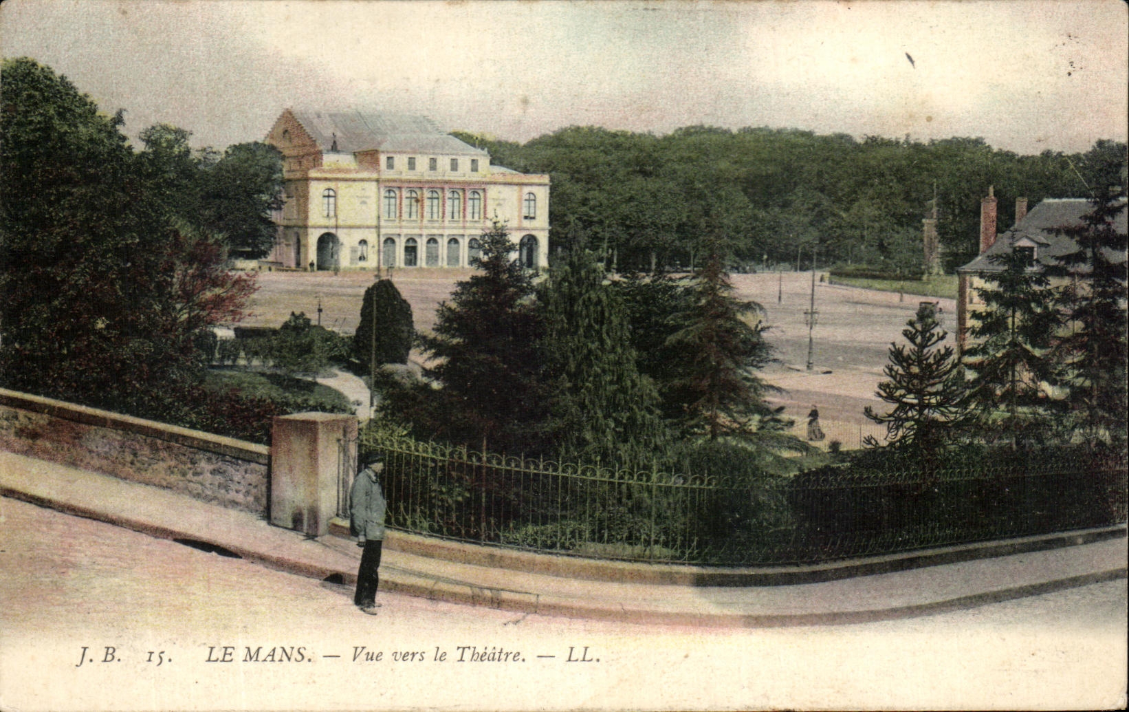 CPA Le Mans Vue Vers Le Theatre