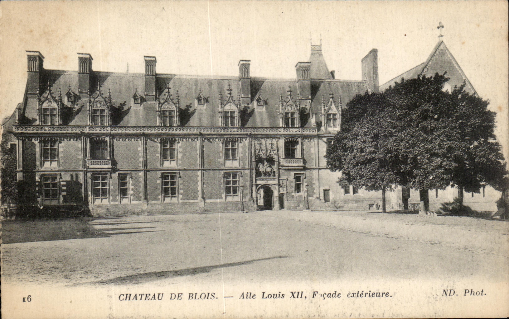 CPA Chateau De Blois Aile Louis XII Facade exterieure