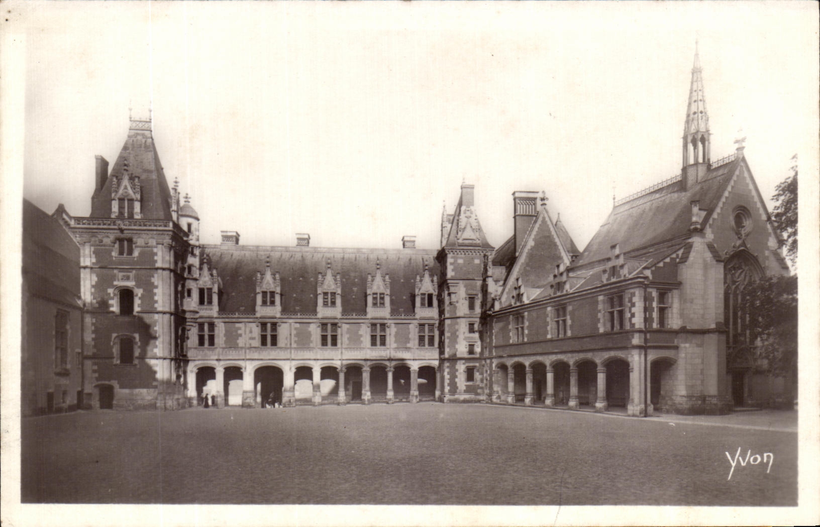 Château de Blois - Aile Louis XII et la Chapelle — Yvonn, n°5
