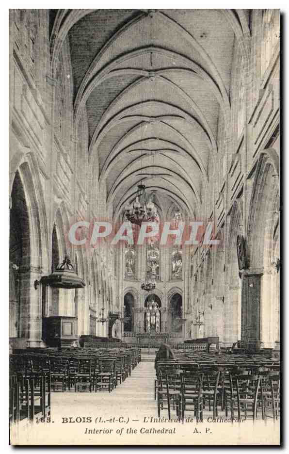 CPA Blois L'Interieur de la Cathedrale