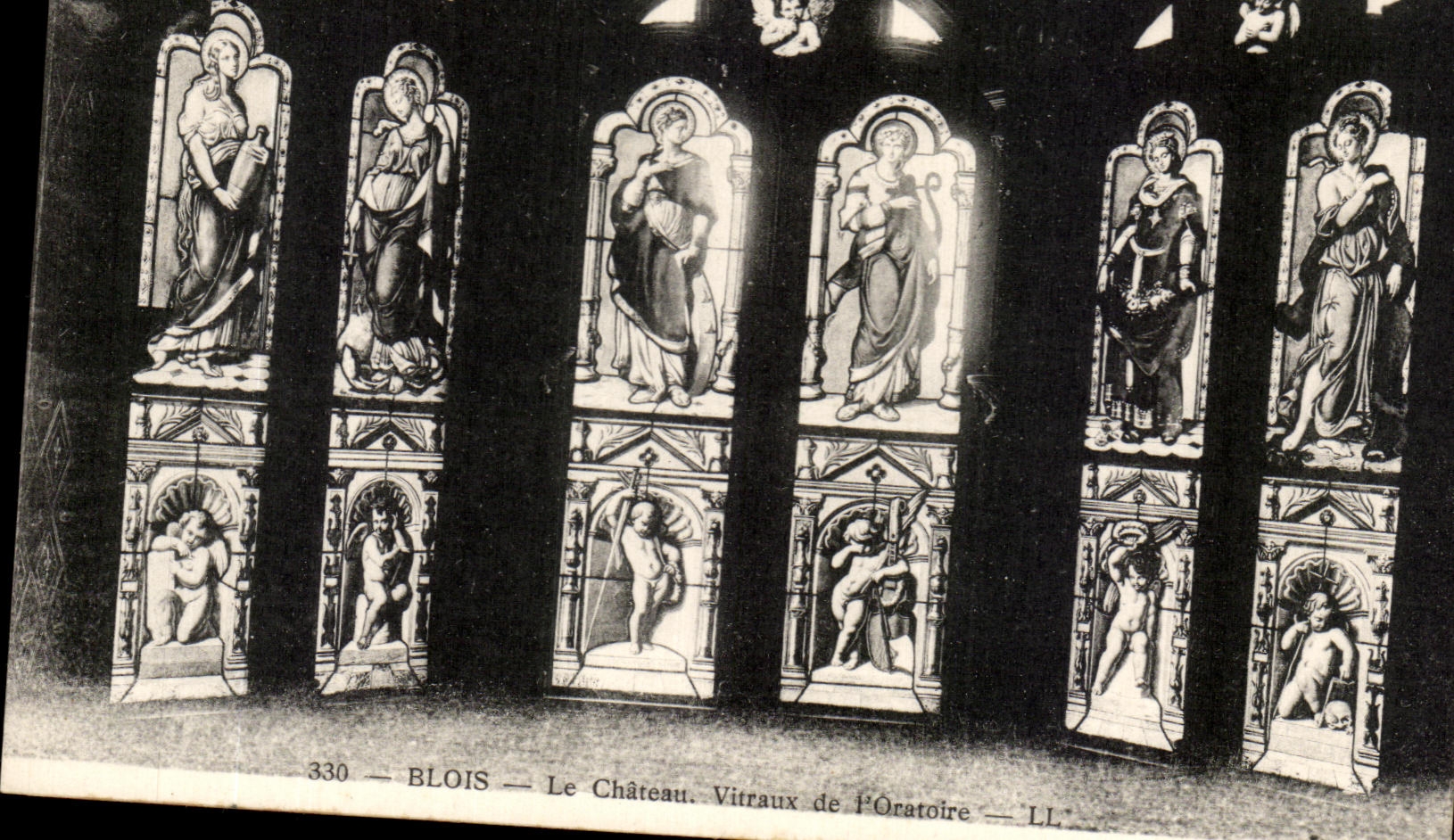 Blois — Le Château. Vitrails de l'Oratoire — LL