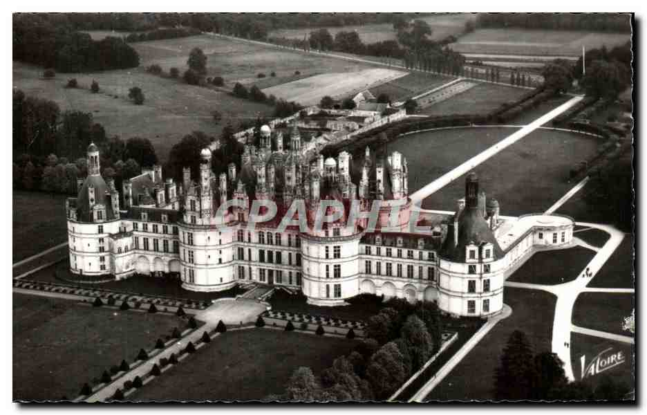 Chambord — Vue aérienne du château, façade nord-ouest — Éditions Valoire