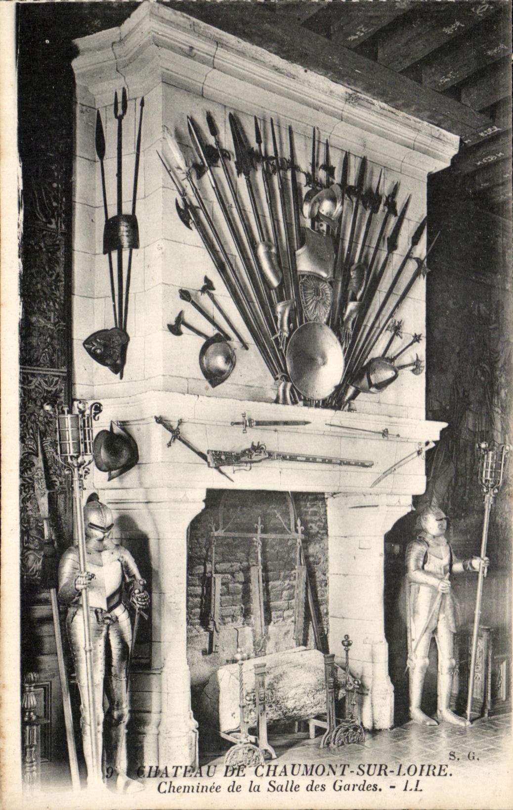 Château de Chaumont-sur-Loire — Cheminée de la Salle des Gardes — S.G. - I.L.